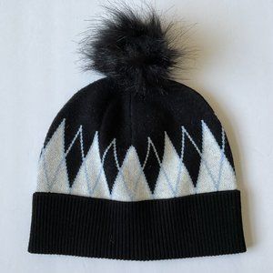 TAHARI Women's Beanie with Pom Pom NWOT
